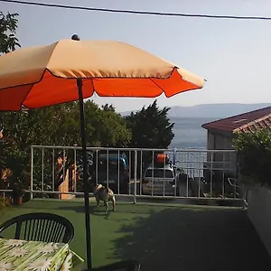 Nena Apartman Klenovica